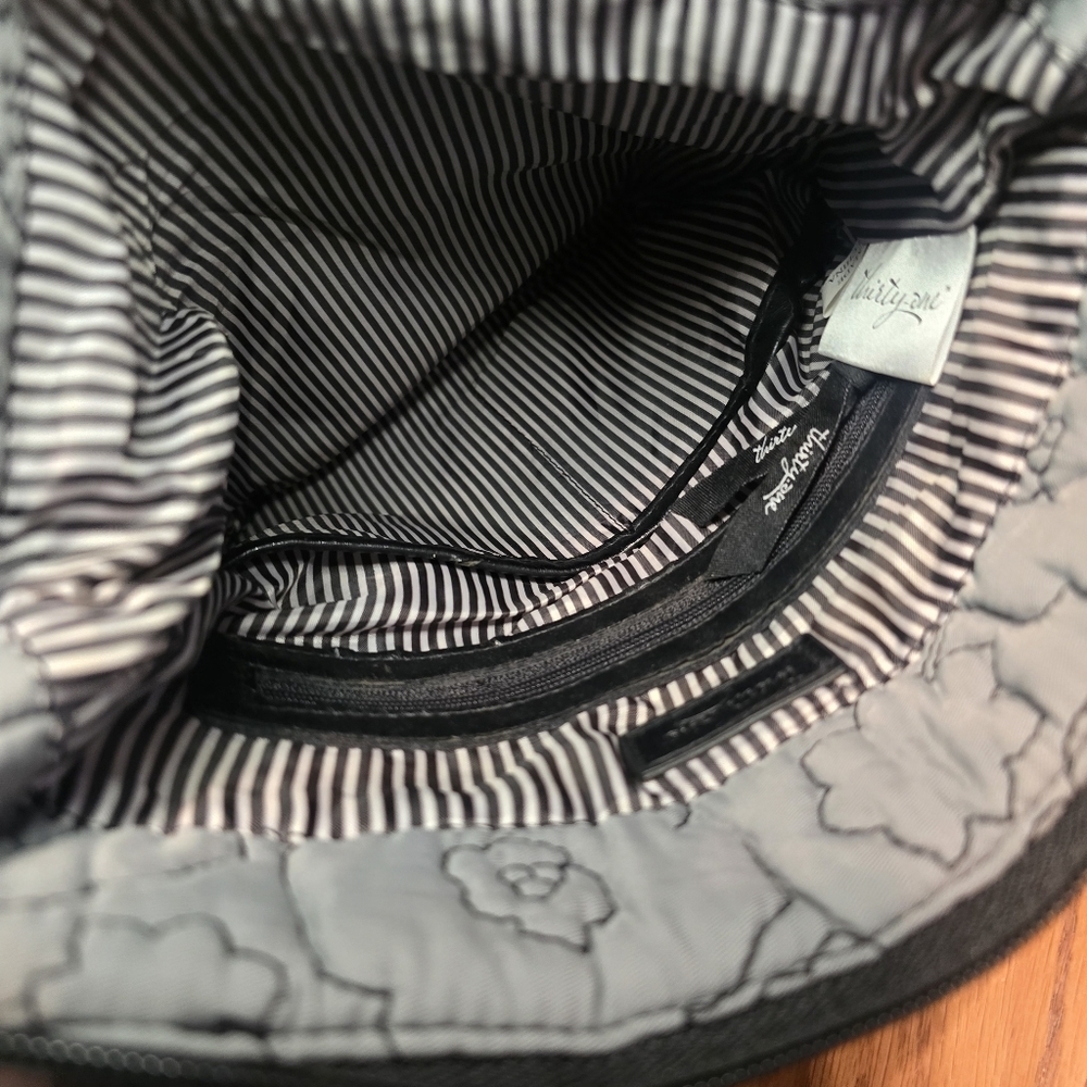 Thirty-One Quilted Crossbody Poppy Floral Shoulder Bag Gray Black Monogram A - Picture 6 of 11